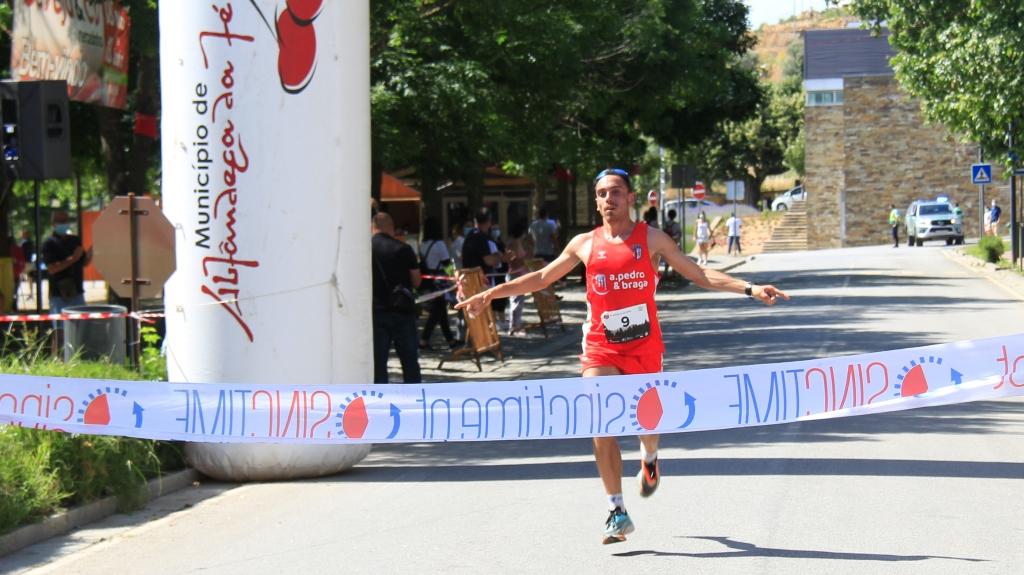 Meia Maratona da Cereja de Alfândega conta com mais de 200 atletas