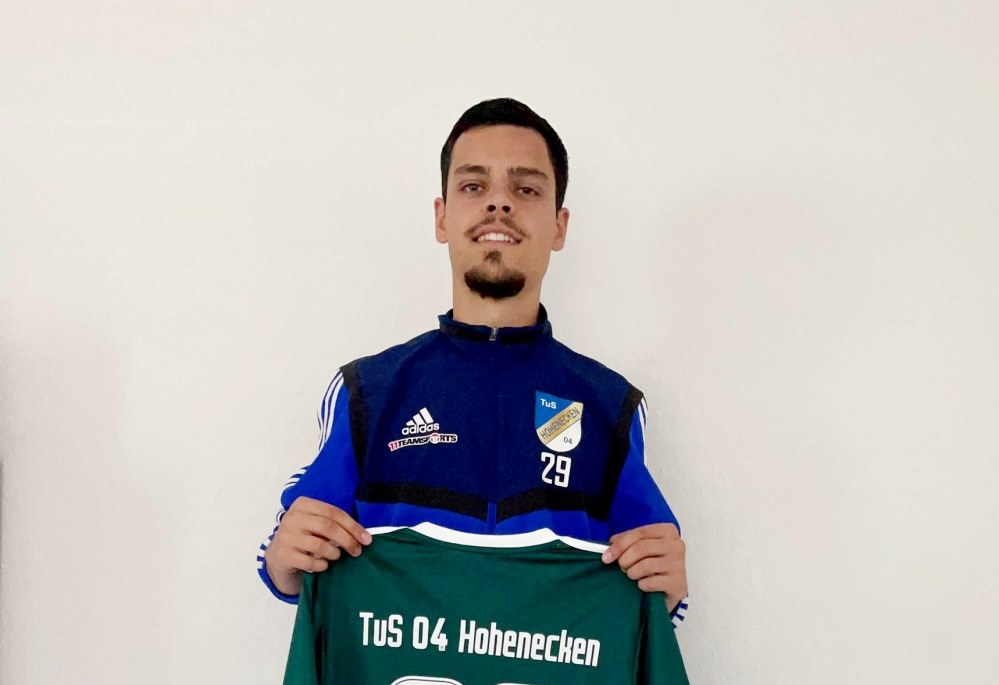 Futebol: Artur Santos reforçou baliza do Tus 04 Hohenecken