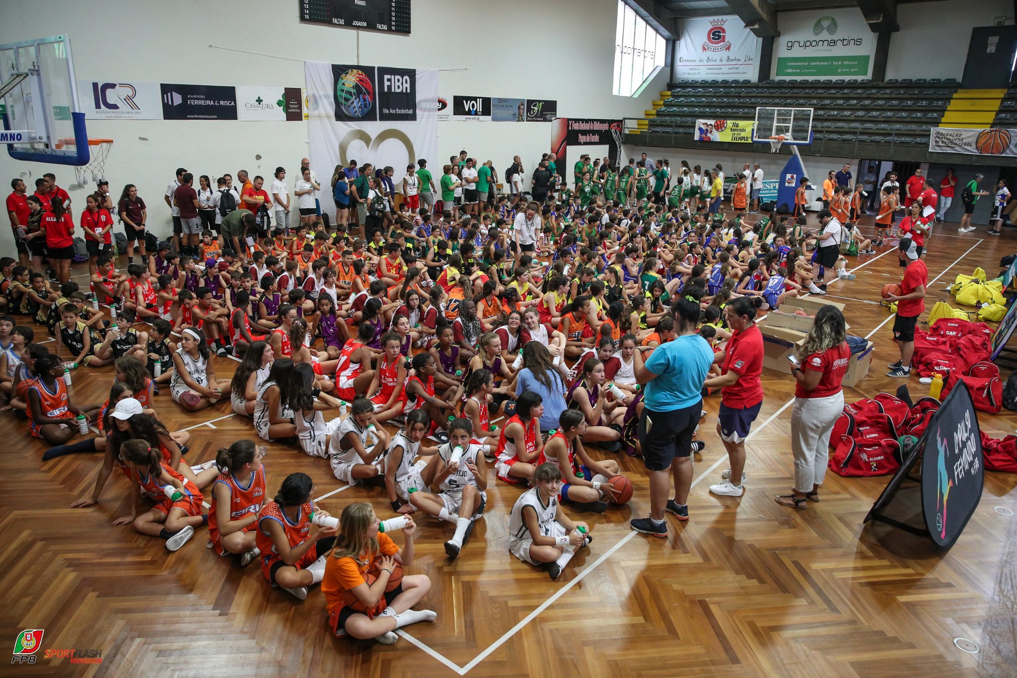 Basquetebol: Selecções distritais em Paços de Ferreira na Festa Nacional do Minibasquete
