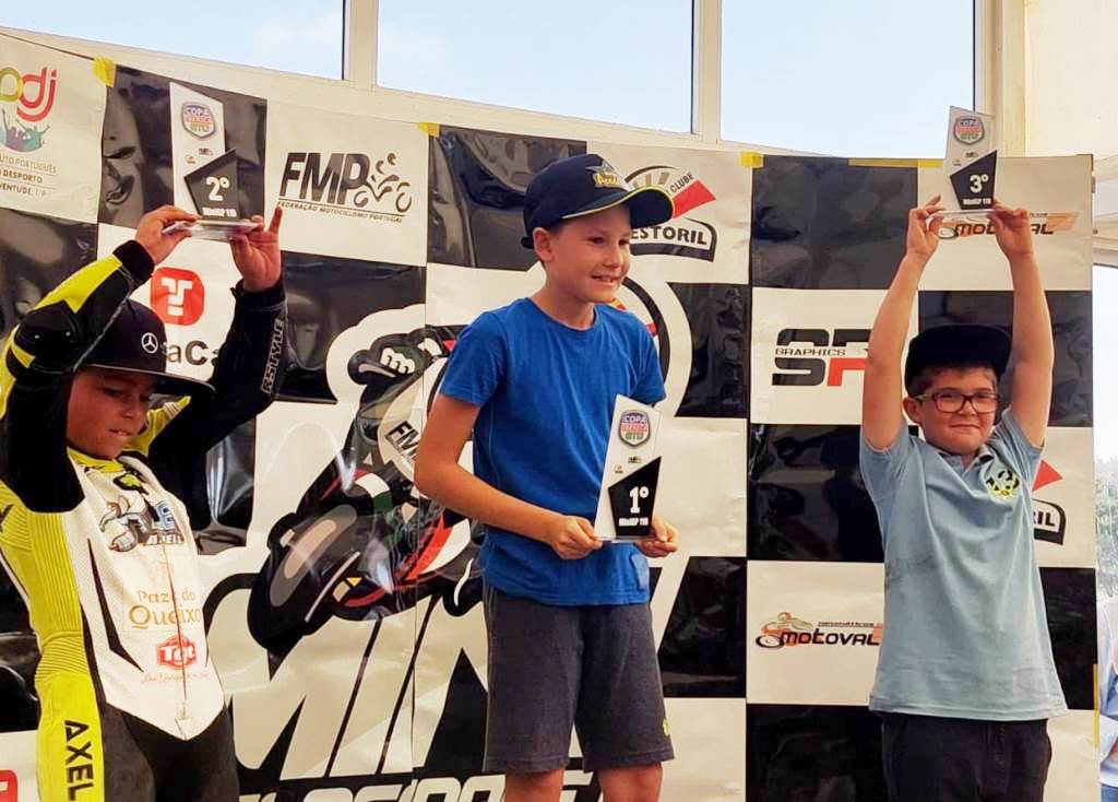 Cancelinha terceiro classificado no Kartódromo do Oeste