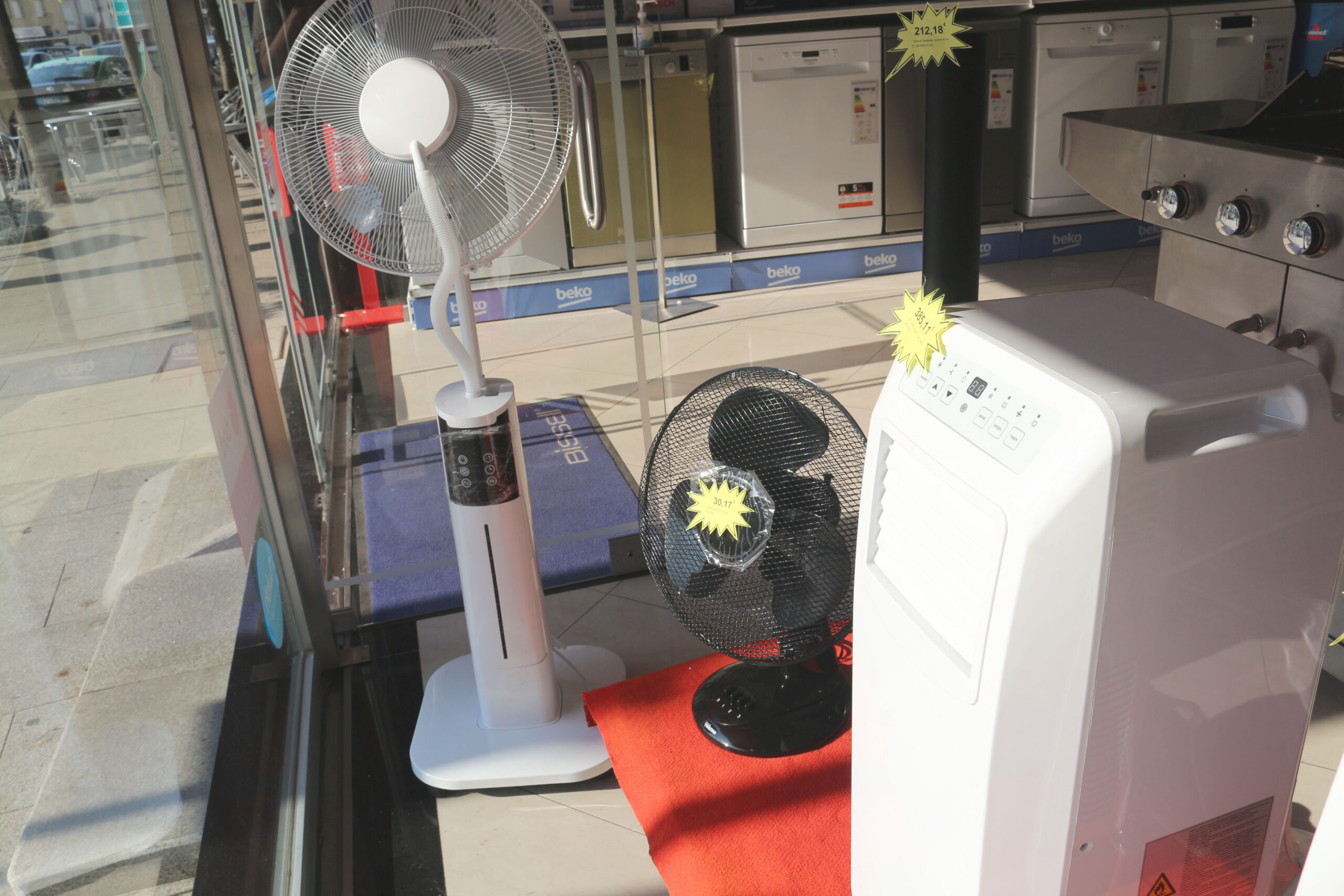 Calor persistente aumenta procura de equipamentos de climatização