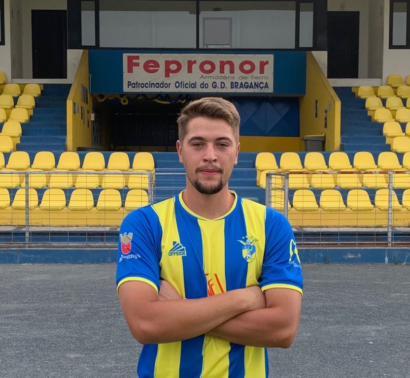 Futebol: Pedro Miguel reforça eixo defensivo do Bragança