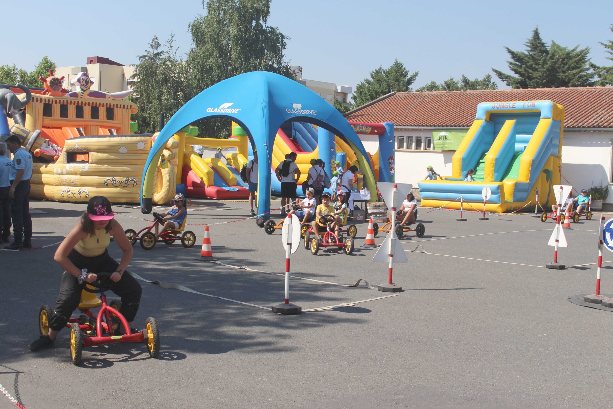 Mais de 1500 crianças foram conhecer a GNR no dia aberto