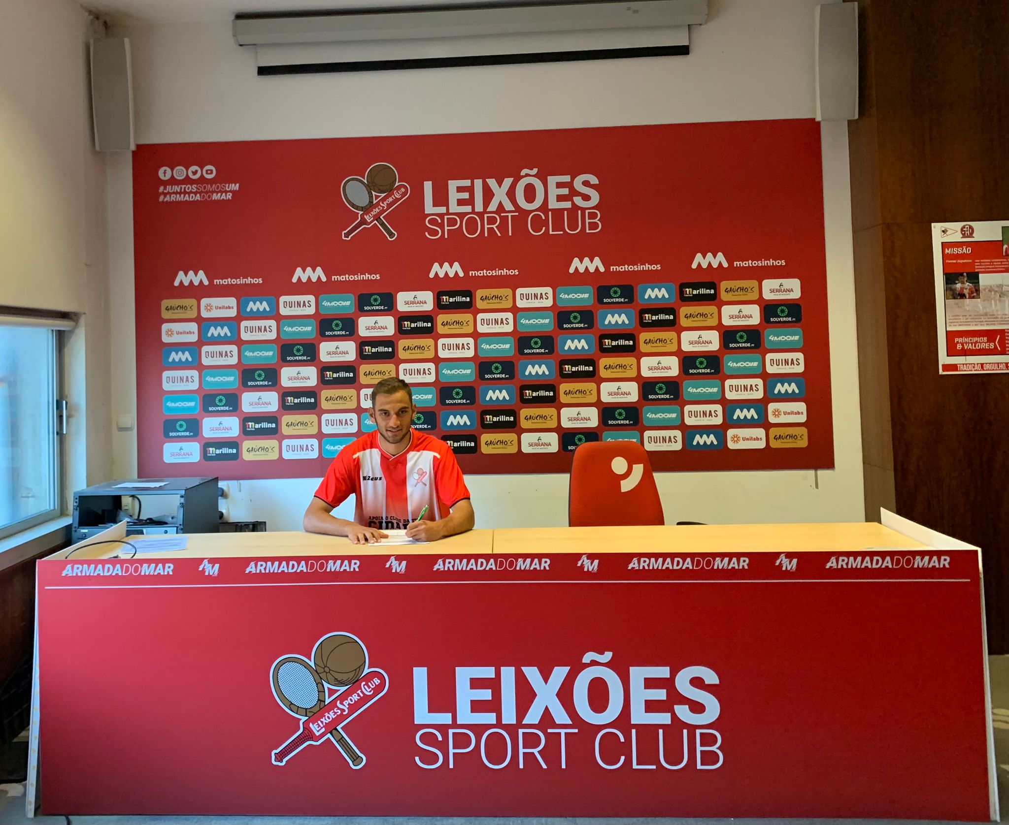 Futebol: Pedro Freixedelo reforça equipa sub-19 do Leixões