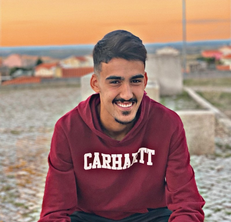 Futebol: Mirandelense Botelho reforça Rio Ave