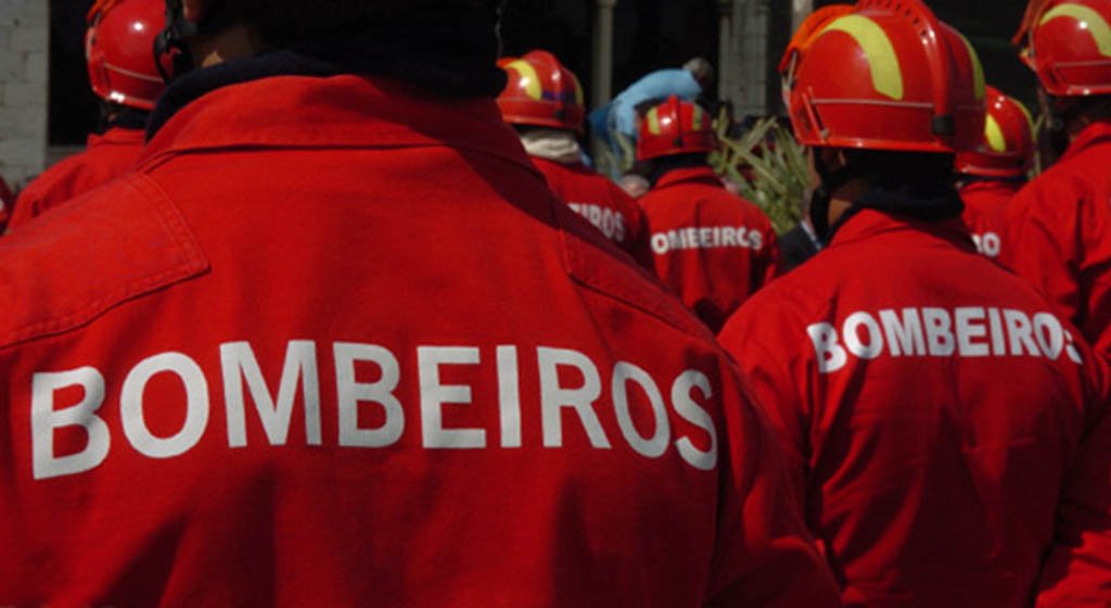 Bombeiros da região apostam em ataque inicial musculado dos incêndios devido à seca e altas temperaturas
