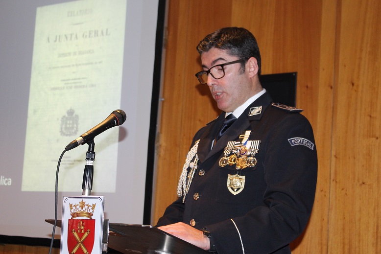 Comandante da PSP de Bragança repreendido em processo sobre distribuição de subsídios covid-19