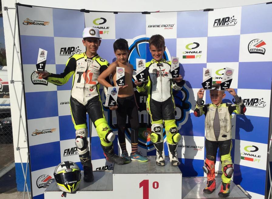 Pilotos da DSVK Bragança Racing Team com participação positiva no Kartódromo em Évora