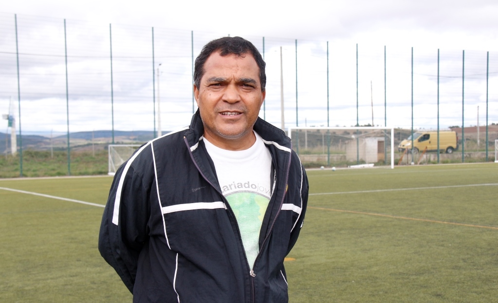 Futebol: Fernando Teixeira acalma mais eufóricos e rejeita rótulo de candidato