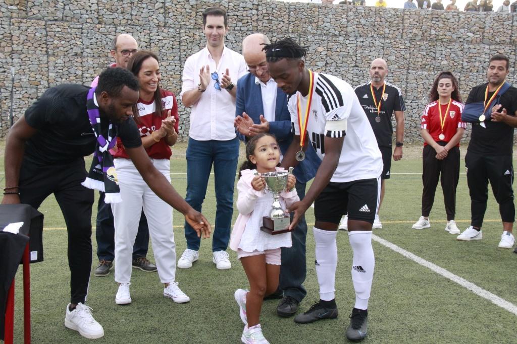 Futebol: Estudantes Africanos homenagearam Óscar Monteiro