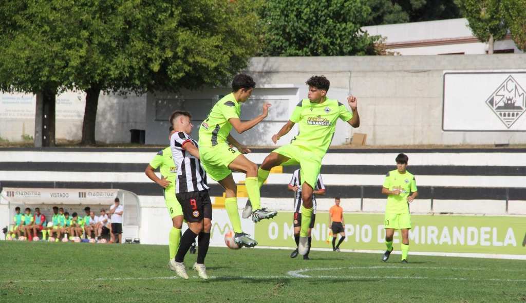 Mirandela sofre derrota caseira