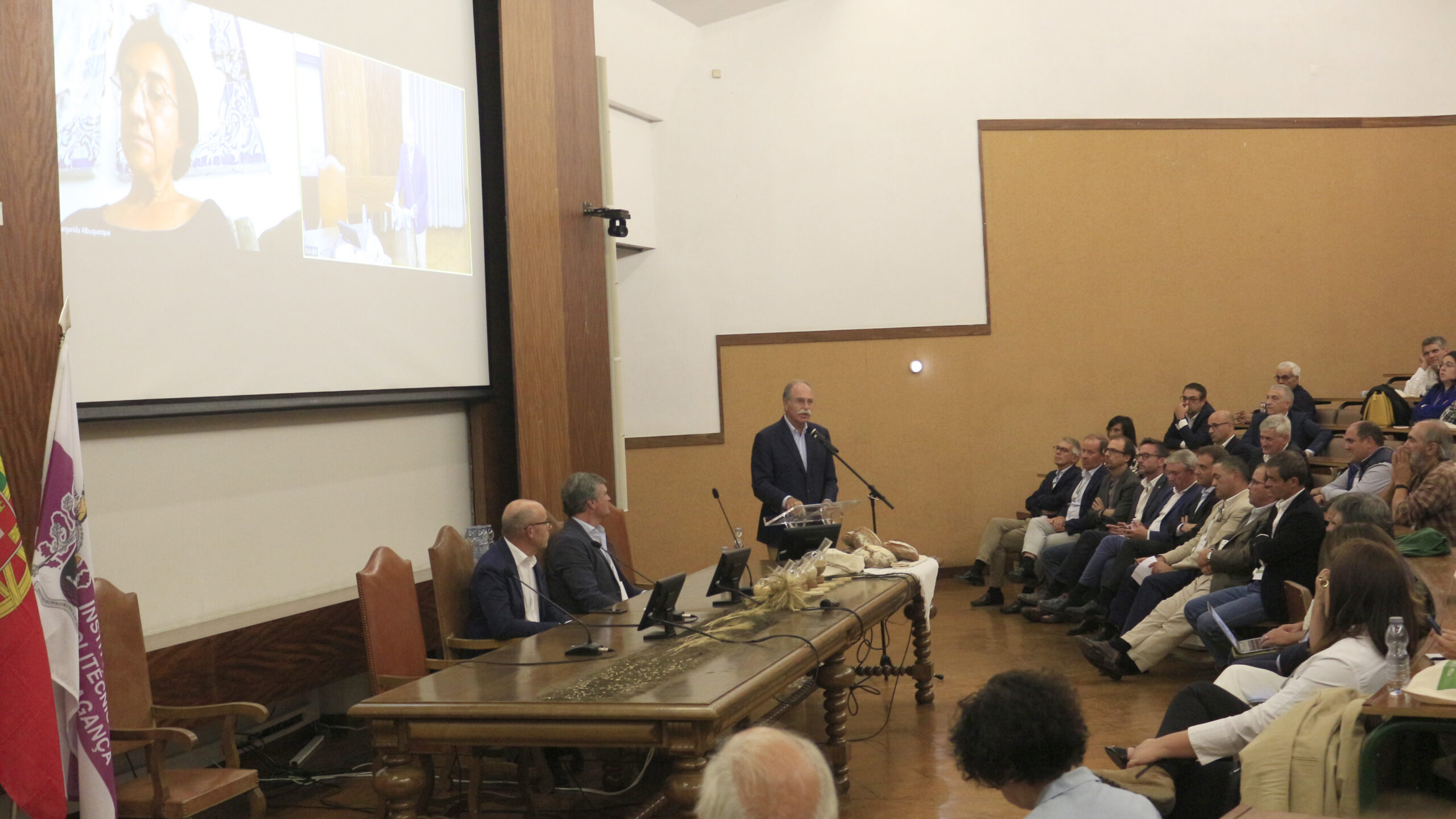 Bragança tem condições para voltar a produzir cereais mas pede apoios específicos