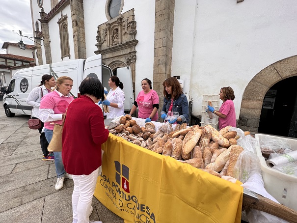 Liga Portuguesa Contra o Cancro de Bragança angariou fundos em troca de um pão