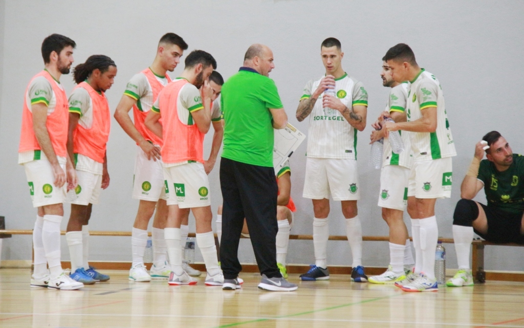 Macedense sofre derrota em Cerva