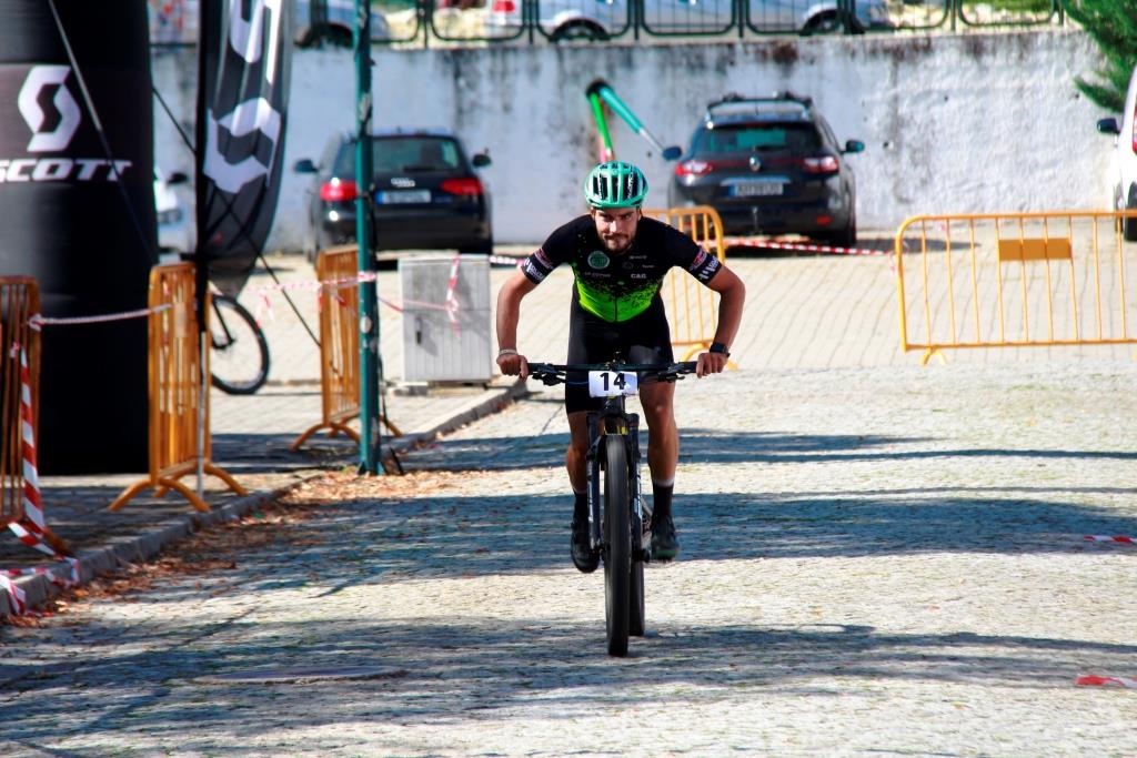 Luís Moura vence Maratona BTT Azibo