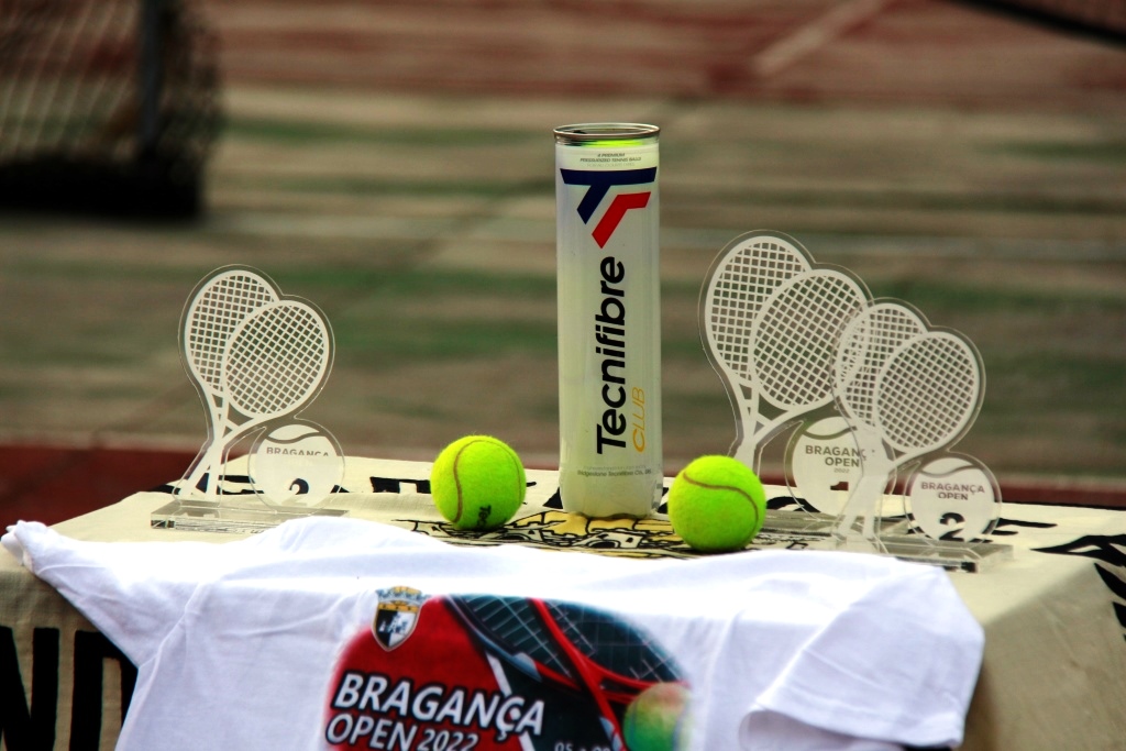 Ténis: Campos de Ténis do Clube Académico de Bragança vão ser requalificados