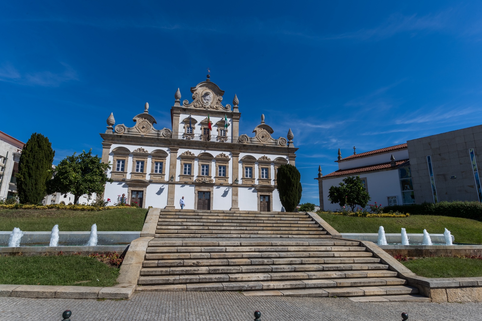 Três funcionários da câmara de Mirandela descem de categoria com repetição de concurso púbico