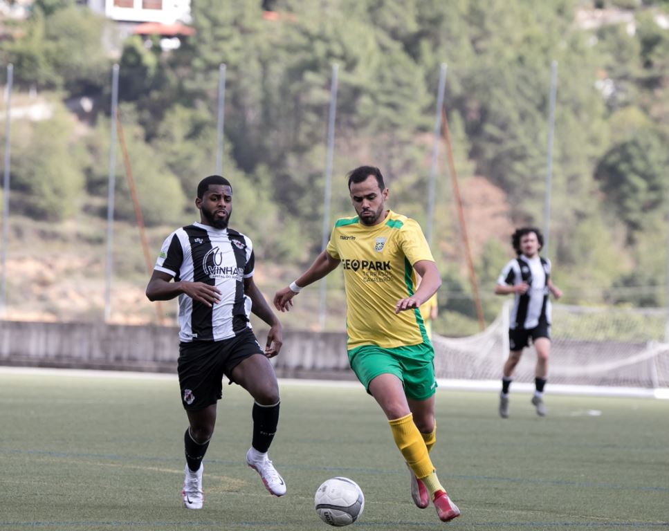 Futebol: Goleador Lico deixa F.C. Vinhais