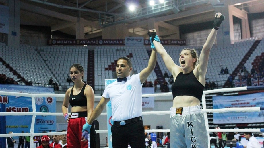 Atleta do Ginásio Clube Mirandelense conquista bronze no Campeonato da Europa de Kickboxing