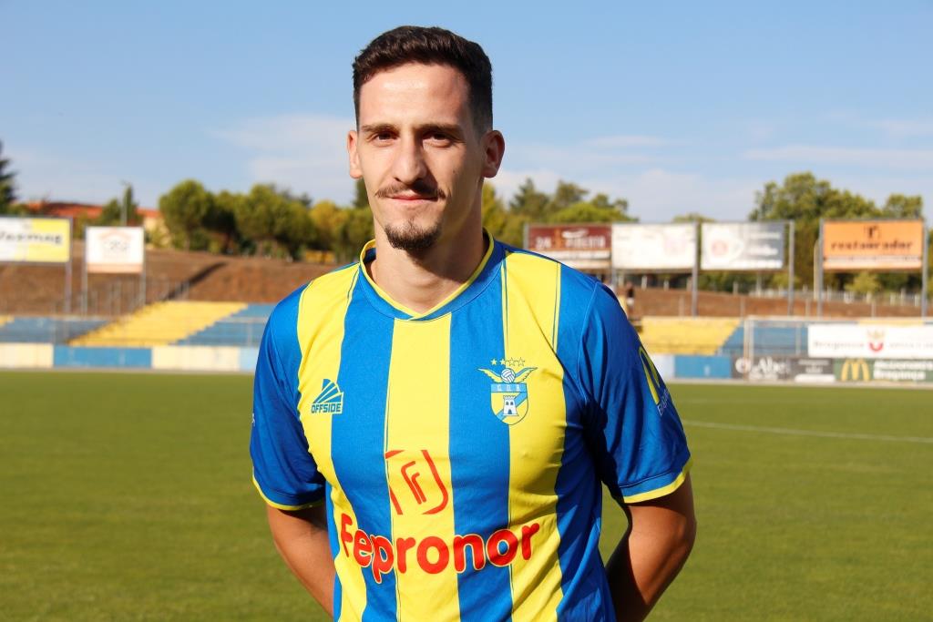 Futebol: Kika recuperado é opção para o jogo do GDB com o Merelinense