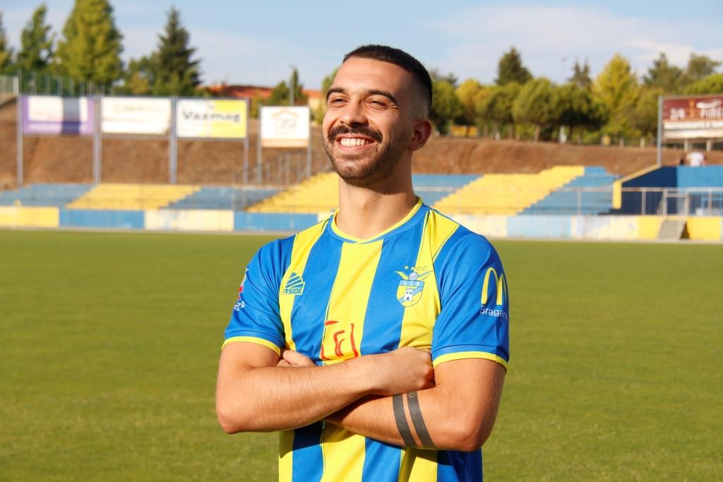 Futebol: Óscar Barros acredita que o triunfo com o Pedras Salgadas é o ponto de viragem para o GDB