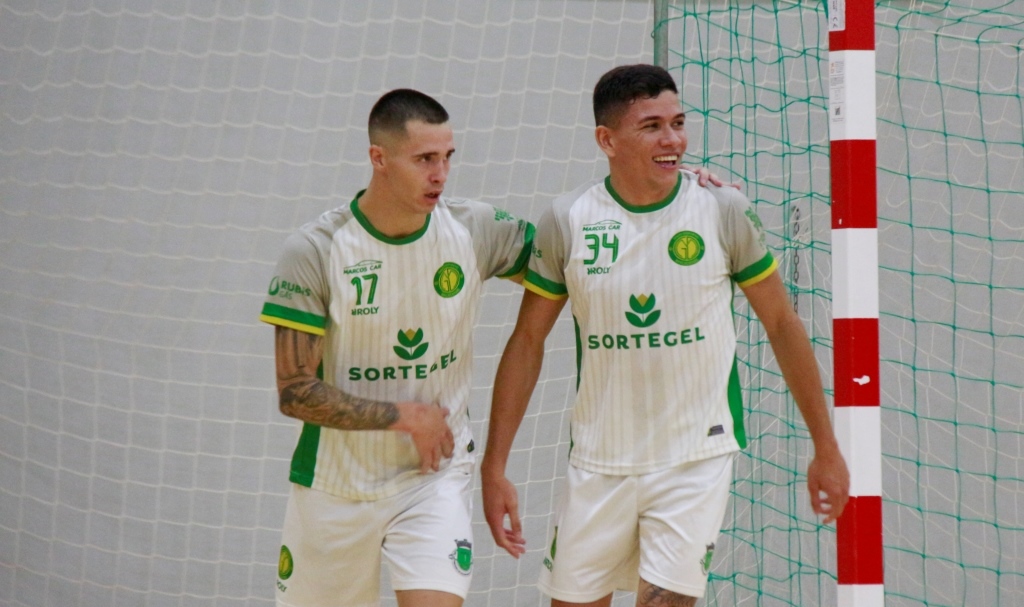 Futsal: Macedense soma triunfo caseiro