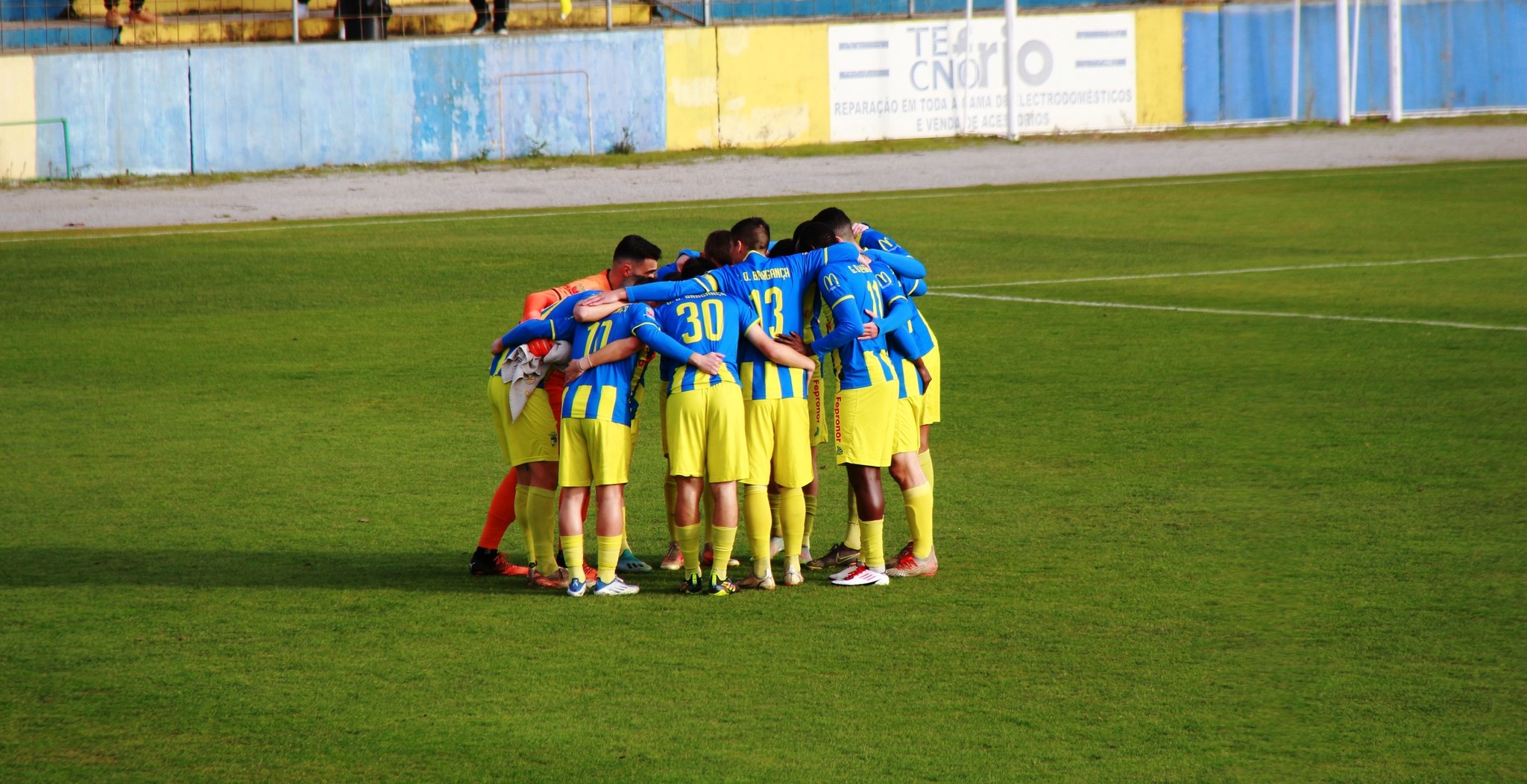 Futebol: Bragança perde (2-0) com o Vianense
