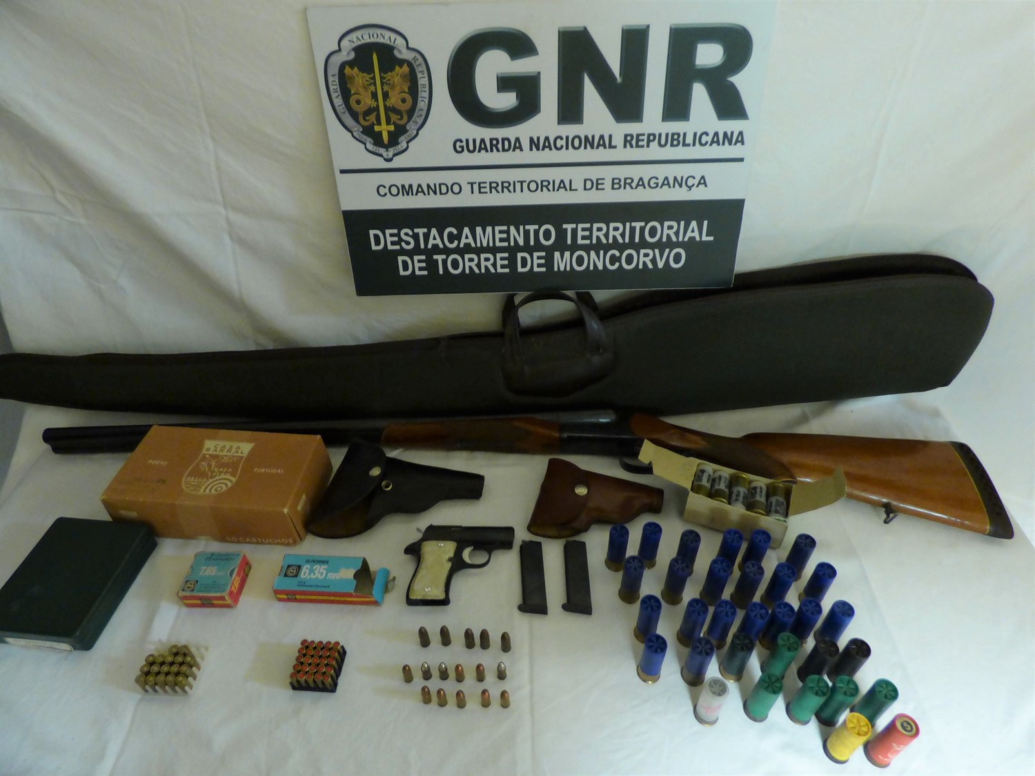 Mulher constituída arguida em Torre de Moncorvo em processo de ameaças com armas de fogo