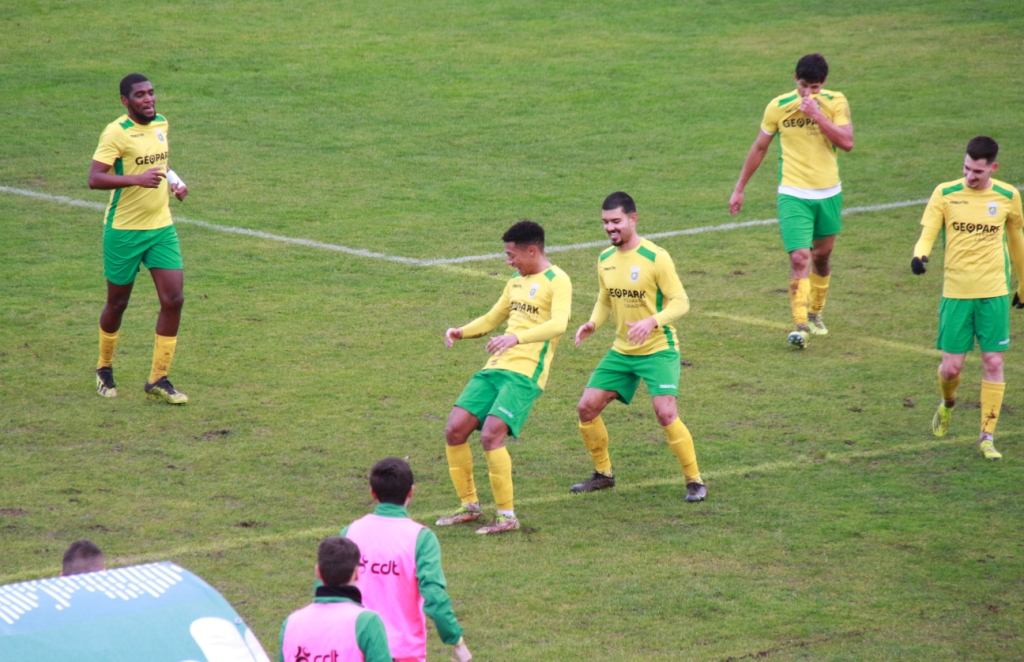 Futebol: Macedo, Mirandela, Carção e Rebordelo em vantagem na Taça Distrital