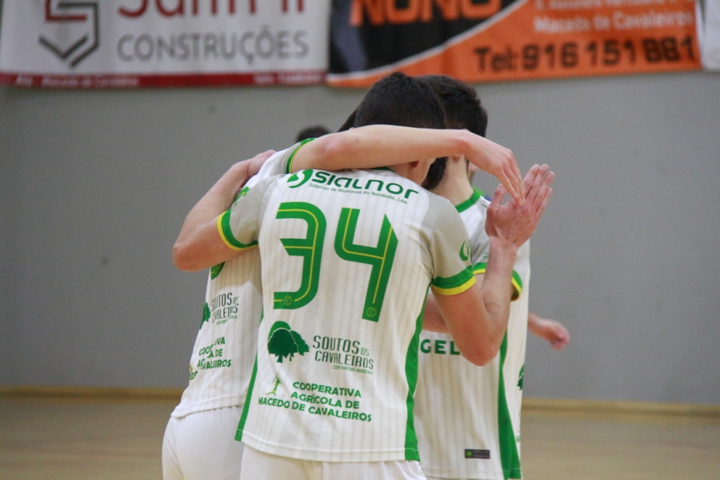 Macedense vence Dínamo Sanjoanense e qualifica-se para a quarta eliminatória da Taça de Portugal de Futsal