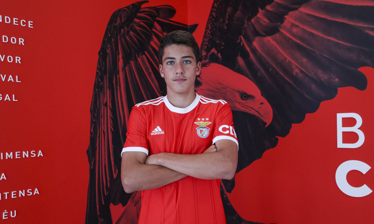 Futebol: Tiago Parente chamado à Selecção Nacional sub-17