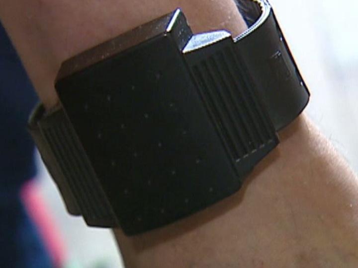 Jovem detido por violência doméstica fica com pulseira electrónica no concelho de Vila Flor