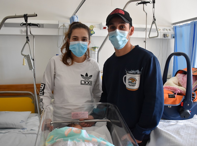 Primeiro bebé nascido no distrito não deve ganhar irmãos tão cedo porque “a vida está difícil”