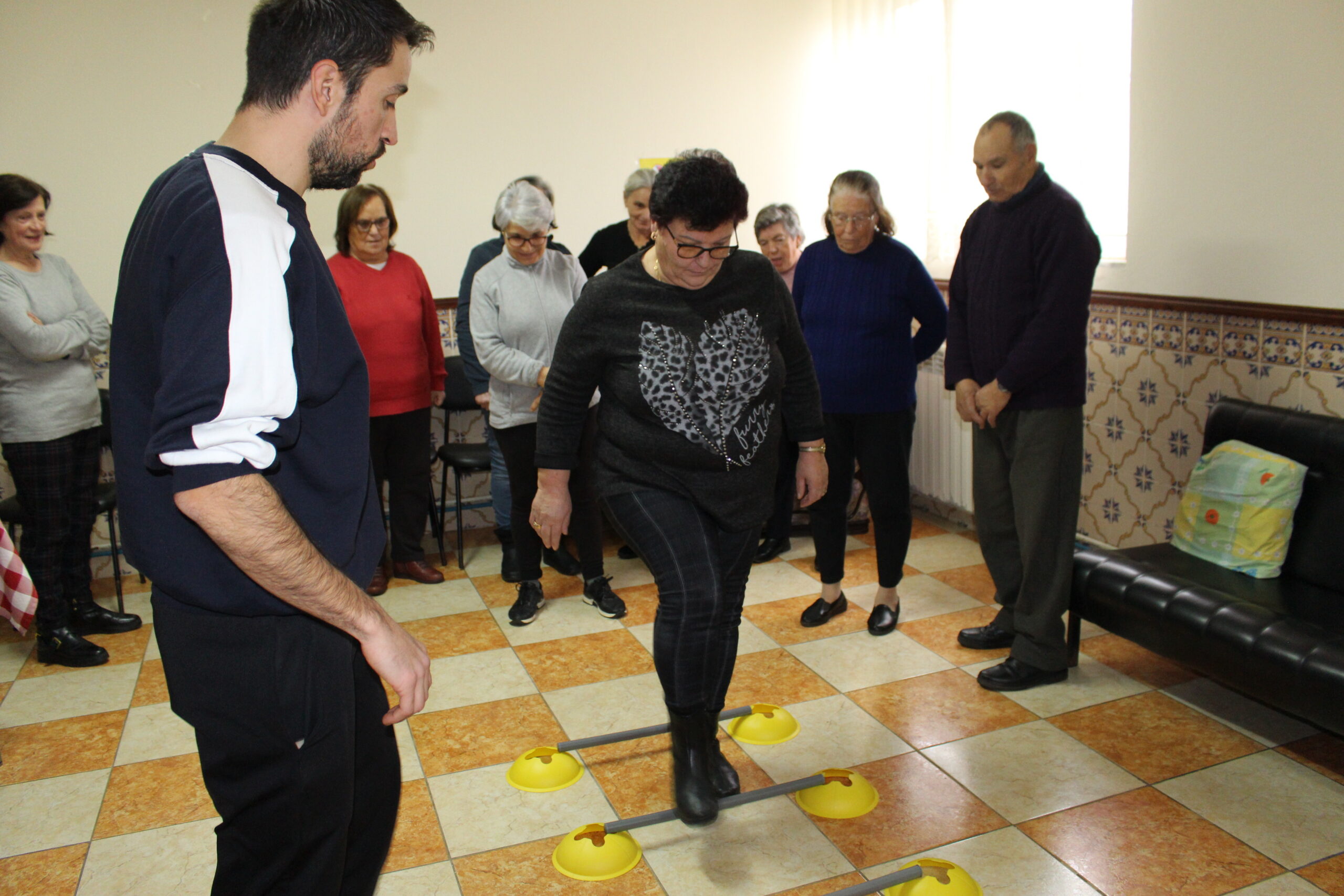 Se idosos de Pinela não podem ir até aos serviços, os serviços vão até Pinela