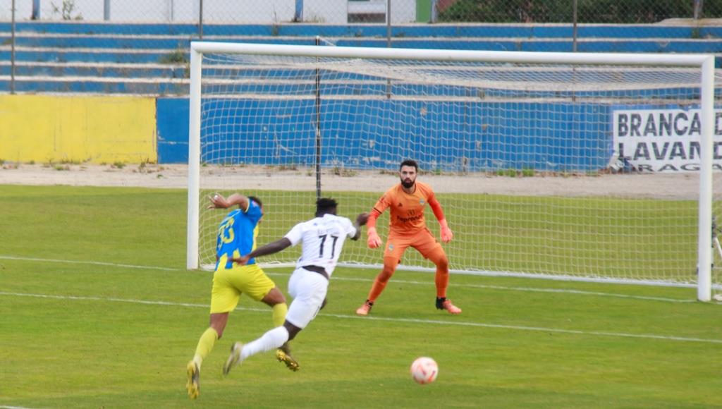 Futebol: GDB regressa hoje ao trabalho para preparar a recepção ao Dumiense
