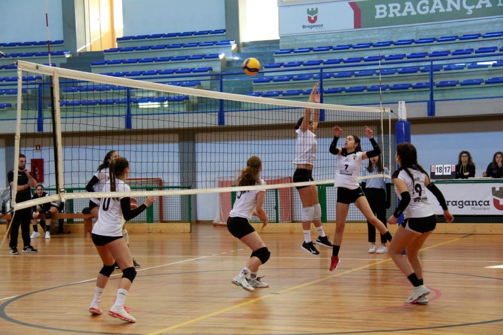 Voleibol: CAB sofre derrota caseira mas ainda deu luta ao Vitória SC