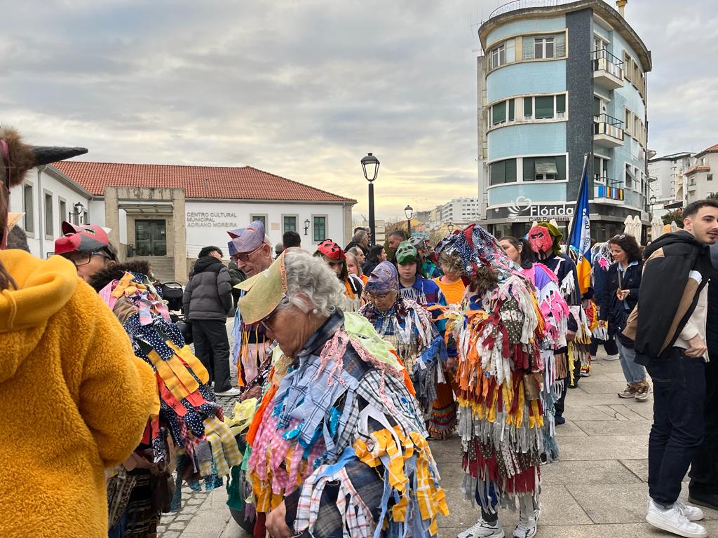 Milhares de pessoas vieram a Bragança assistir ao Carnaval dos Caretos