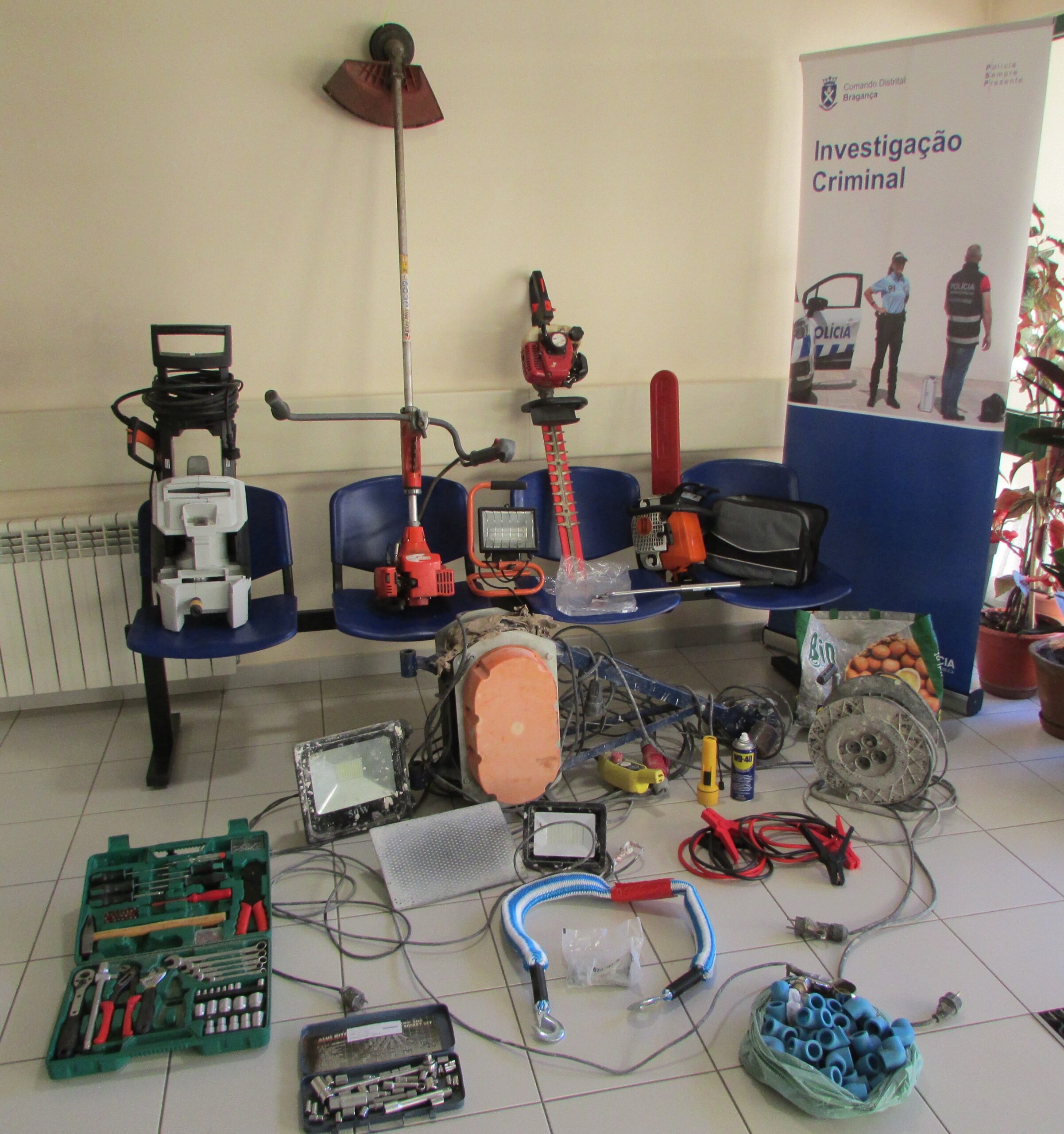 Homem constituído arguido por furtos em obras de construção civil em Bragança