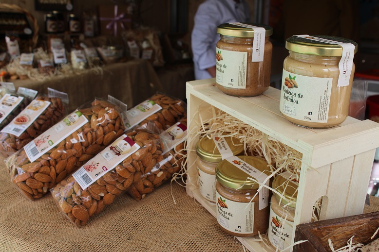 Amendoeiras em Flor em Vila Flor começam este sábado no parque de feiras e exposições