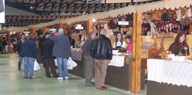 Feira do Fumeiro de Vinhais começa hoje e decorre até domingo com cerca de 500 expositores