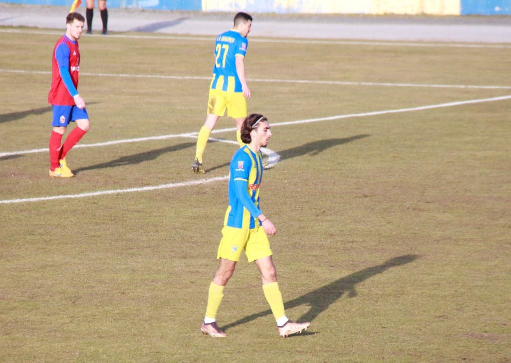 Futebol: Estreia de Nicolas Bernardino convenceu