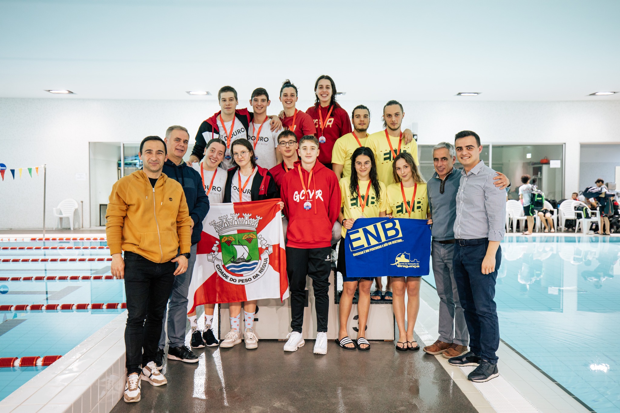 Escola de Natação de Bragança soma 29 pódios nos Campeonatos Regionais