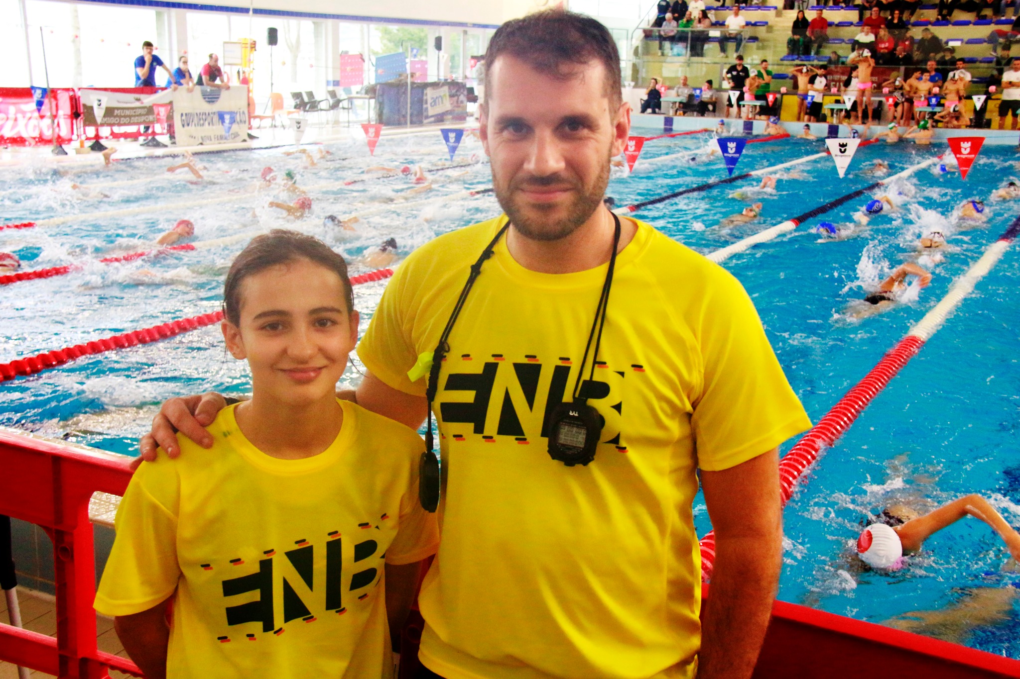 Natação: Anita Gonçalves (ENB) estreou-se no Torneio Zonal de Infantis em Bragança