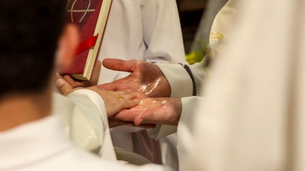Três padres suspeitos de abusos em Bragança