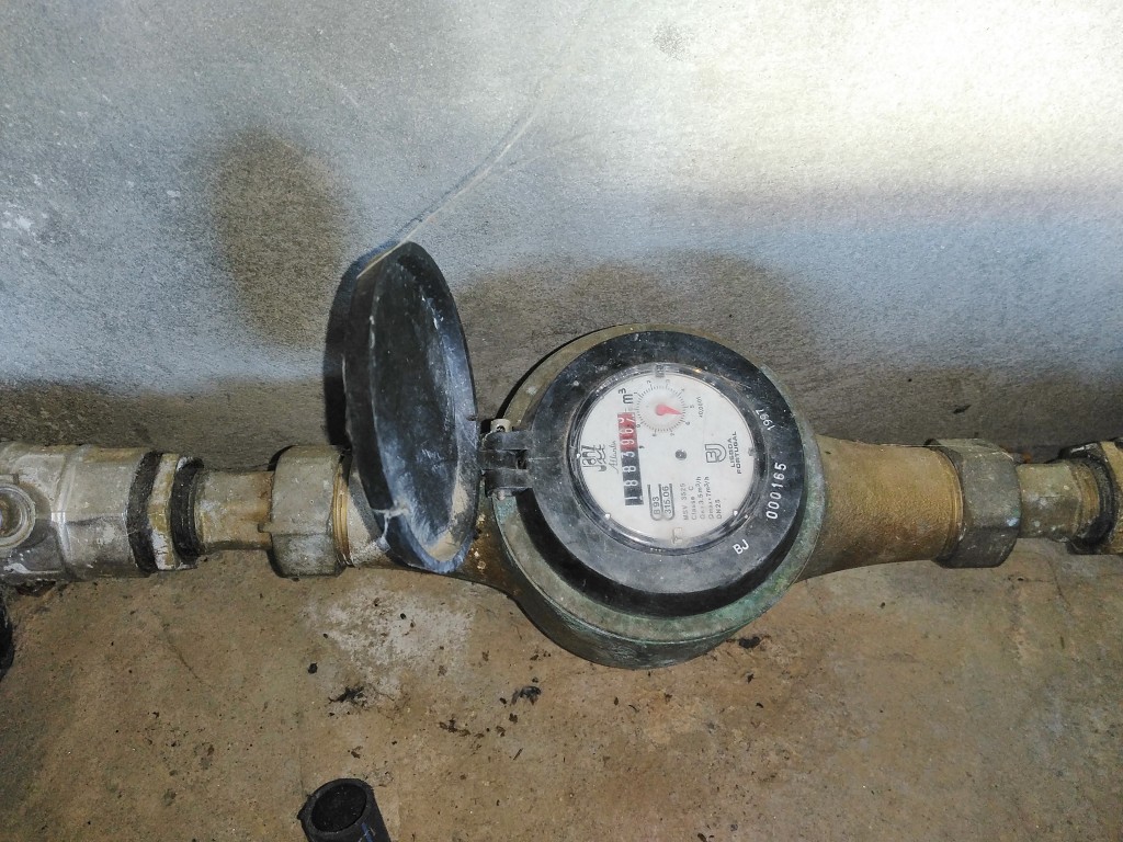 Autarquia de Macedo de Cavaleiros exige contadores da água fora das propriedades privadas sob pena de penalização