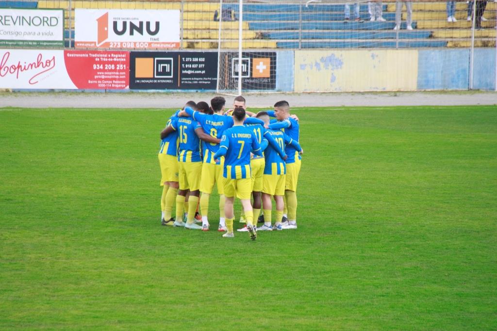 GDB: Kika falha recepção ao Vianense na jornada 24 do Campeonato de Portugal