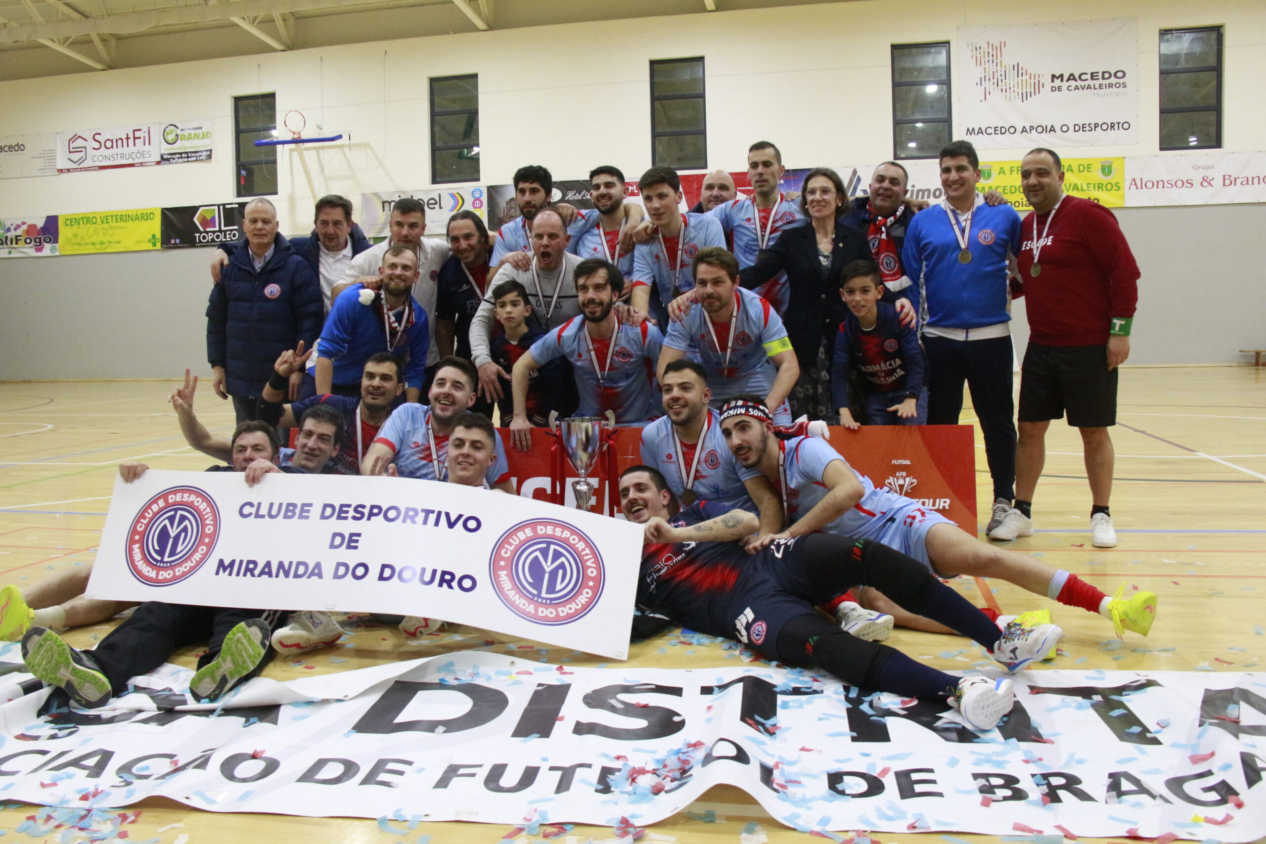 “É fantástico no ano de estreia deste clube conquistar este troféu”