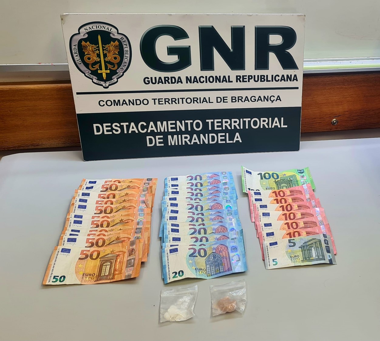 Jovem detido por tráfico de droga no concelho de Mirandela