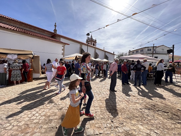 Sábado de Aleluia voltou a animar Algoso