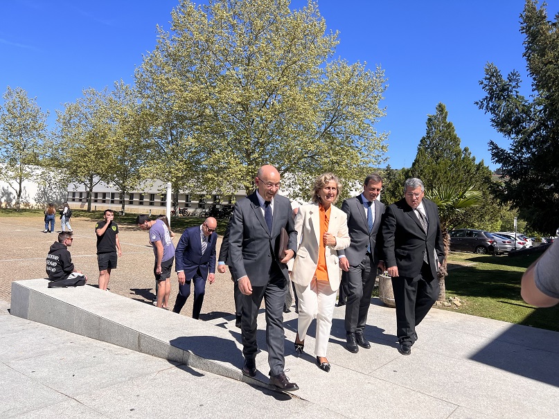 Transferência de competências: ministra da Coesão diz que há tarefas que enobrecem os municípios